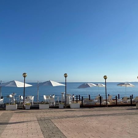 La Locanda Del Mare Valledoria  Exteriör bild