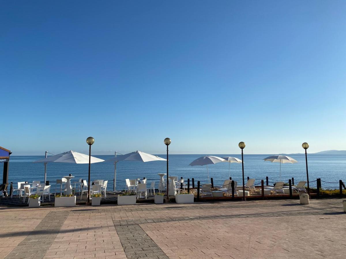 La Locanda Del Mare Valledoria  Exteriör bild