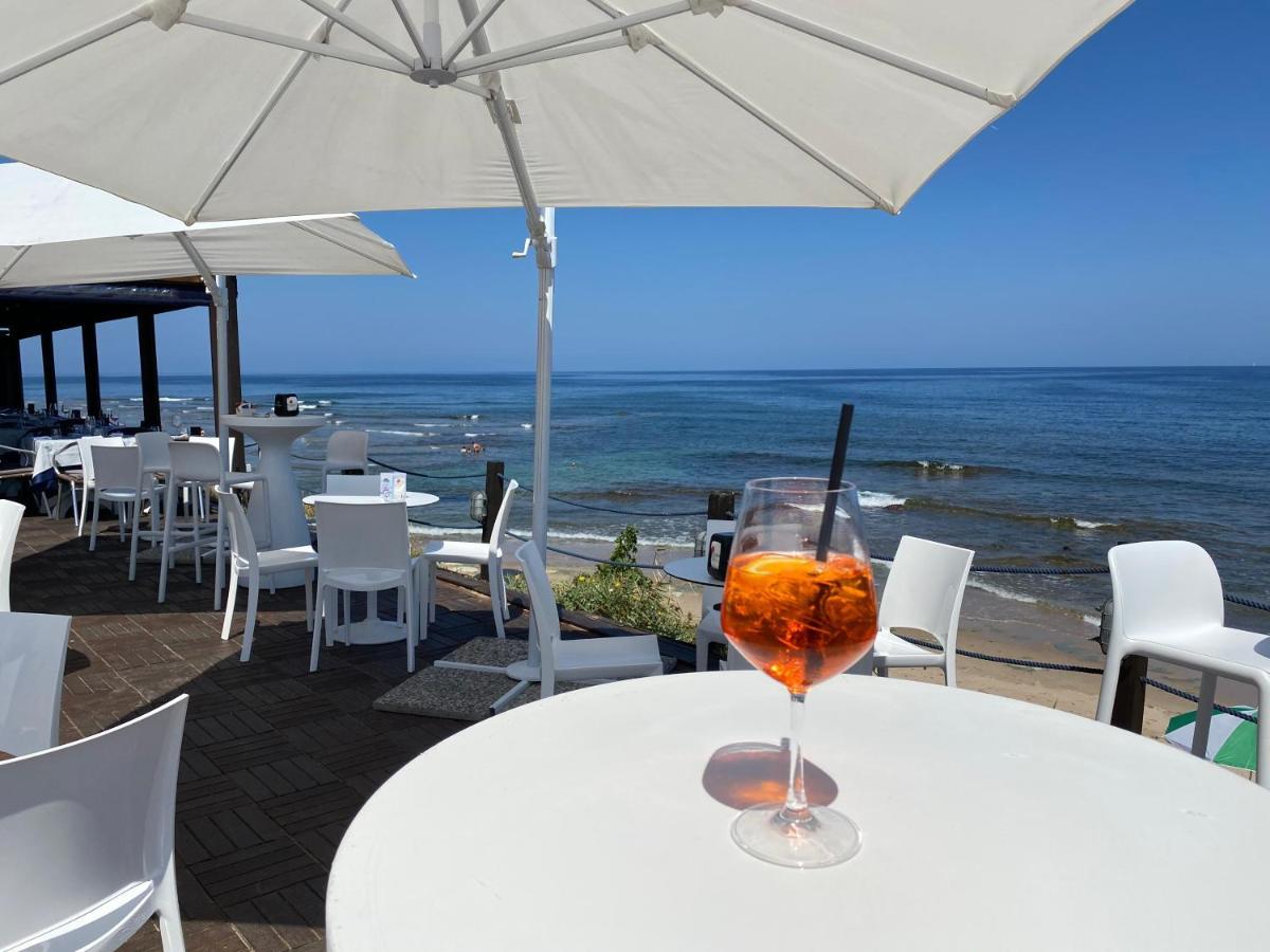 La Locanda Del Mare Valledoria  Exteriör bild